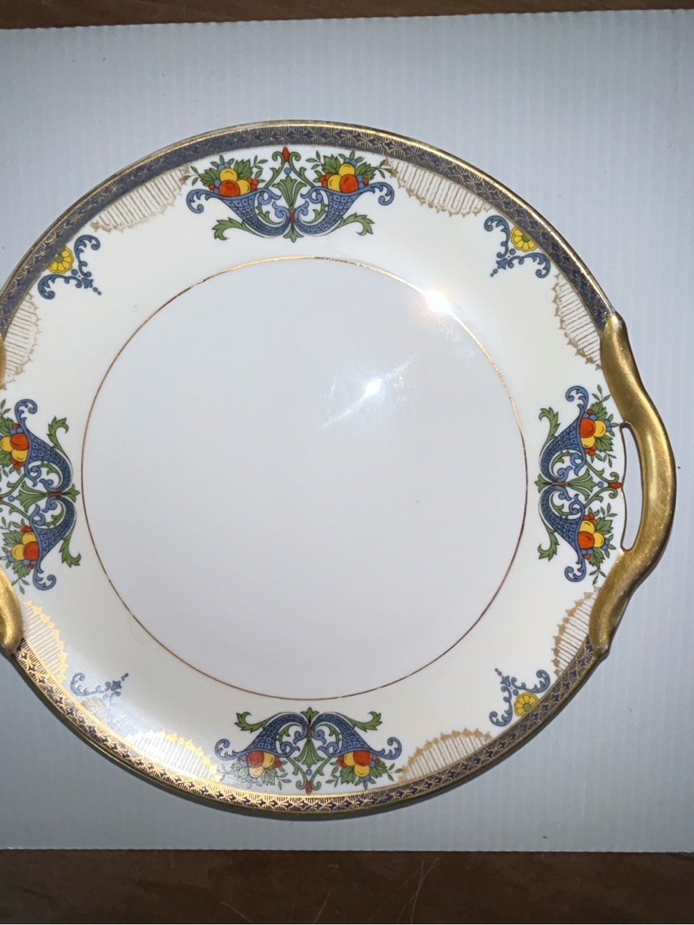 Noritake no 26979, Porcelain Serving Plate - White with Gold and Multicolo